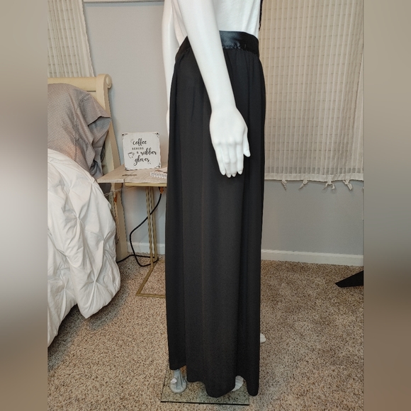 Black Tie Side Maxi Beach Sarong, Black O/S - Picture 6 of 13